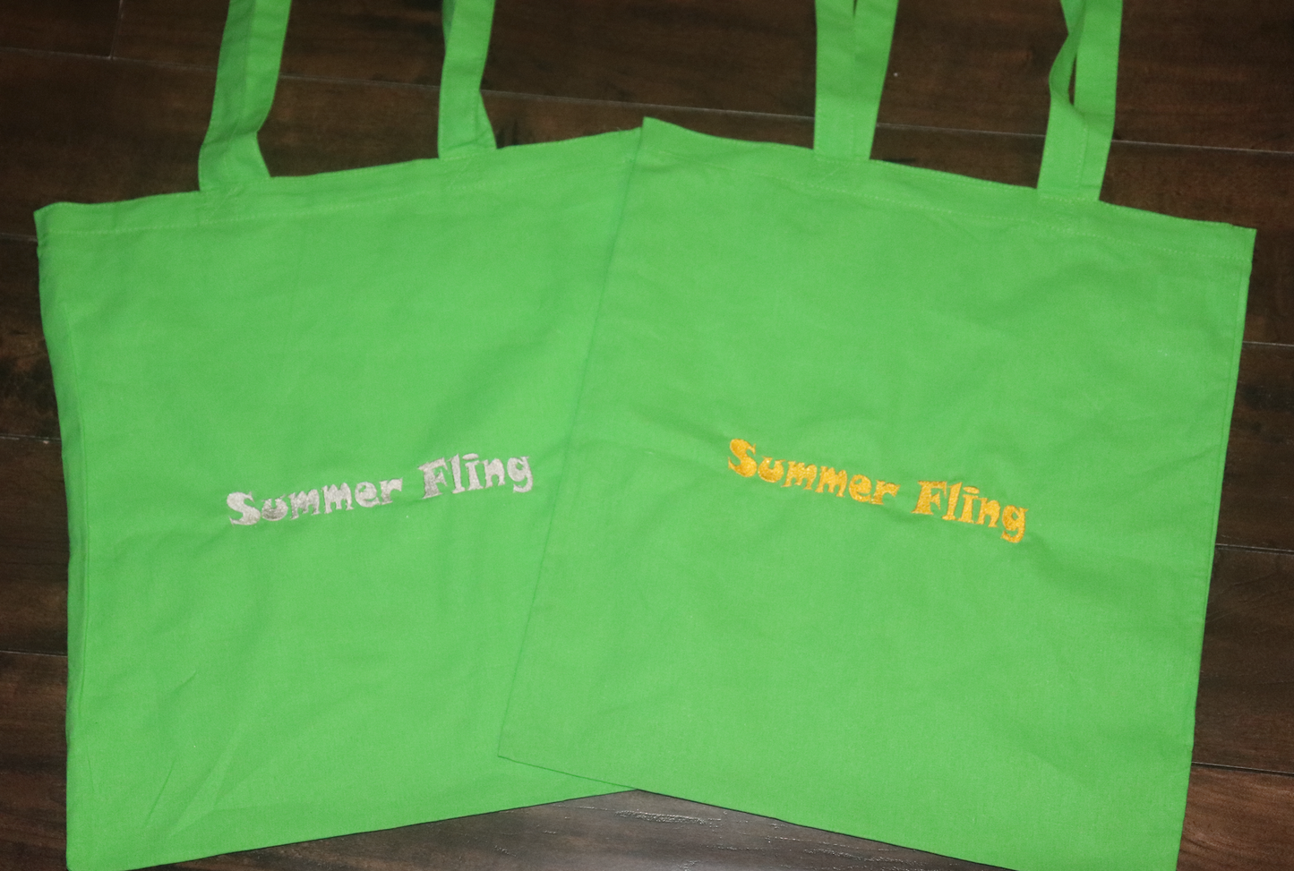 SUMMER FLING Tote Bags