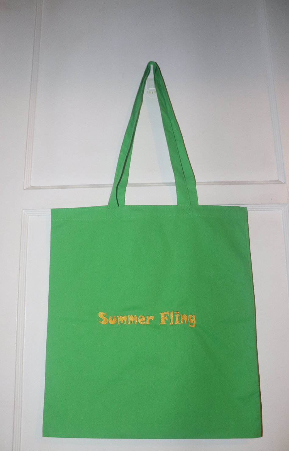 SUMMER FLING Tote Bags